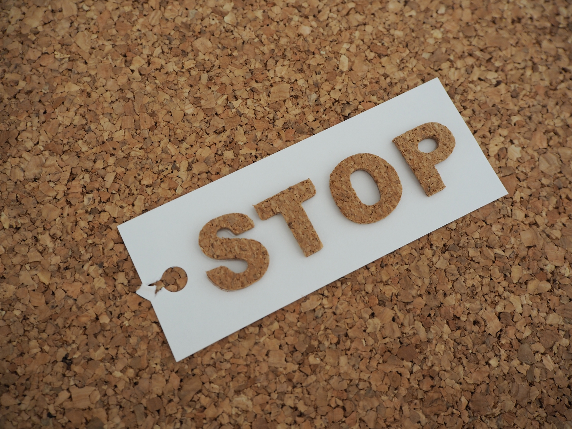 心配ならクリニックへ。まずはミノキシジル外用薬(塗りミノ)がオススメ