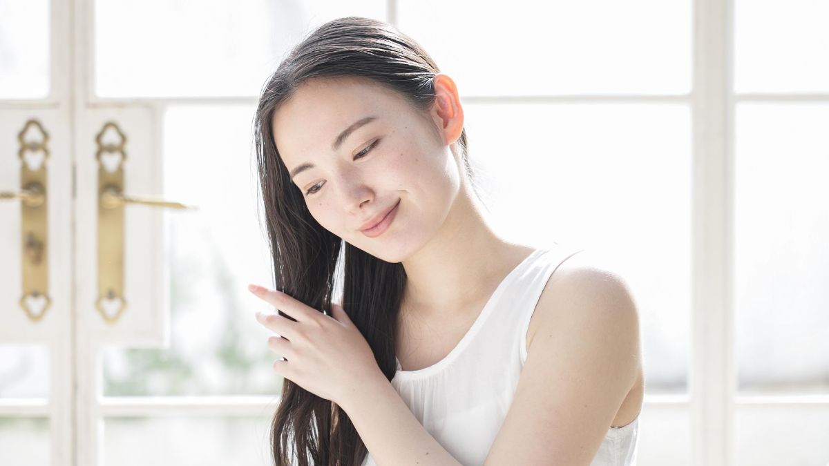 女性の抜け毛対策!原因と自宅でできる正しいケア方法を徹底解説